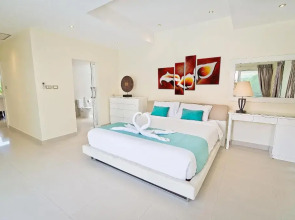 Tropicana Pool Villa