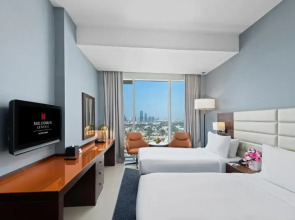 Отель Millennium Central Downtown