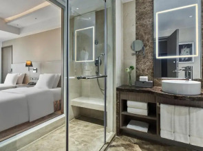 Crowne Plaza Beijing International Airport by IHG