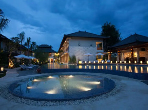 Отель Grand Whiz Nusa Dua