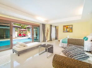 Tropicana Pool Villa