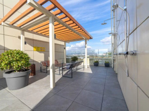 Deluxe ZhK Metropol 16 Flat