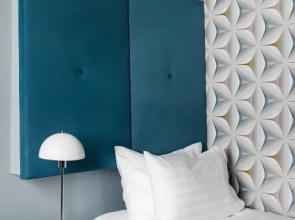 Отель Oddsson Midtown 