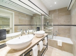 Grand Hotel Normandy by CW Hotel Collection