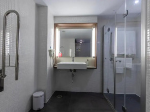 Travelodge Malaga Airport Отель