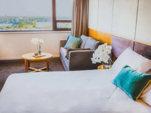 View Sydney (ex North Sydney Harbourview Hotel)