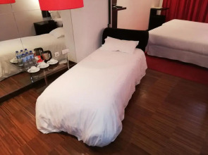 Porto Trindade Hotel