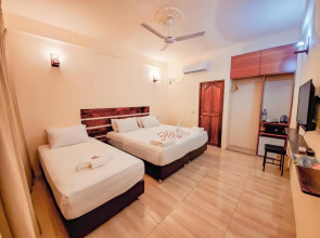 Отель Shoreline Grand