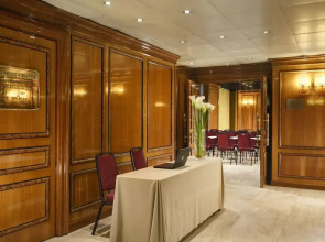 Отель UNAHOTELS Scandinavia Milano