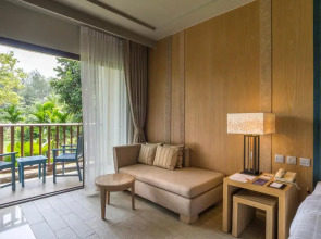 Отель Dusit Thani Krabi Beach Resort