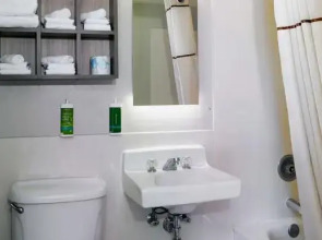 Yavapai Lodge - West & East