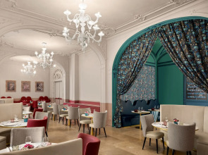 Anglo American Hotel Florence, Curio Collection by Hilton