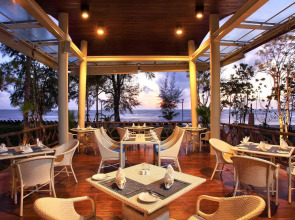 Graceland Khaolak Beach Resort