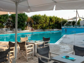 The Grove Seaside Hotel