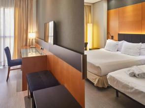 Отель Silken Puerta Madrid