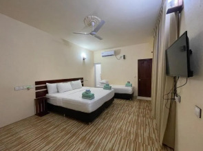 Отель Shoreline Grand