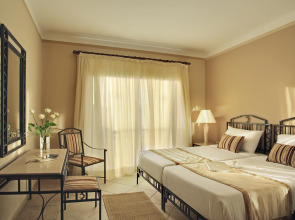 Отель JAZ Neo Ivory