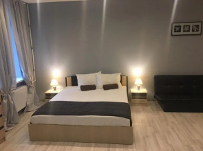 Apart-Complex Studio 103