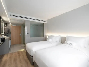 Maison Hotel Bangkok