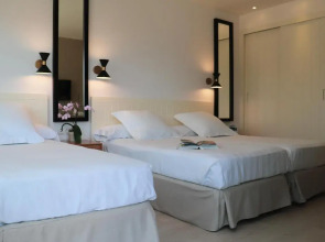 Отель Almirante 