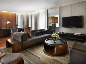 Hansar Bangkok Hotel