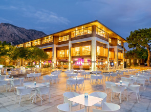 Rixos Sungate - The Land of Legends Access