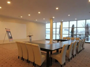 Pod Lipami Centrum Bankietowo Konferencyjne