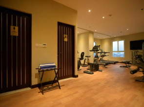 Отель Premium Strato