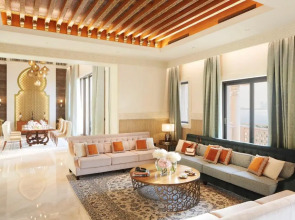 Отель Jumeirah Al Qasr Dubai