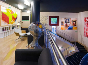 Отель Silken Amara Plaza