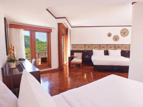 Nusa Dua Beach Hotel and Spa 