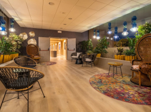 Отель Aemilia Bologna