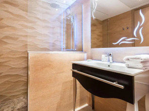 Отель Gran Barcino 