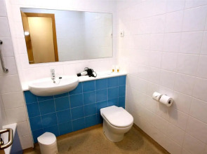 Отель Travelodge Barcelona Fira