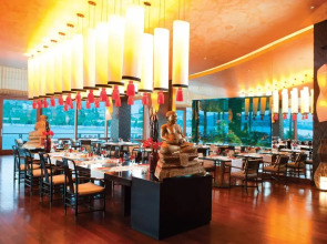 Grand Resort Lagonissi