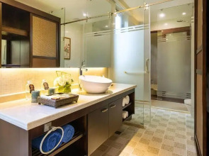 Yalong Bay Villas & Spa