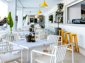 Atlantic Holiday Hotel