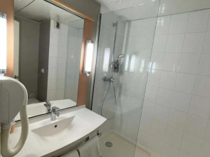 B&B HOTEL Orly Rungis Aéroport 3 étoiles