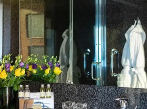 Отель St Giles London