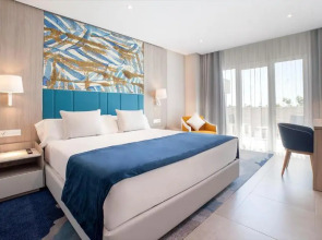 Отель Alanda Marbella Hotel