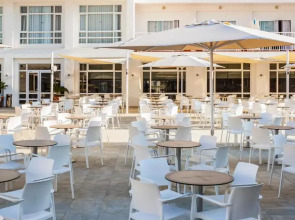 Отель Globales Condes de Alcudia