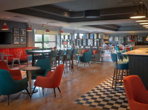 DoubleTree by Hilton Edinburgh Airport