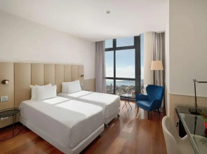 Отель NH Napoli Panorama