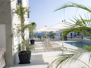 Ena Boutique Hotel & Residences