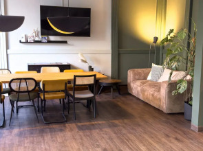 Отель Coffee Fellows Frankfurt-Airport