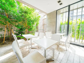 Quintessa Hotel Tokyo Haneda Comic & Books