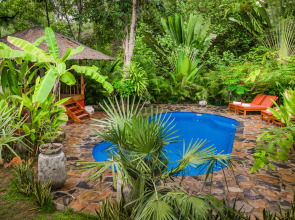 Koh Jum Beach Villas