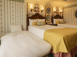 Tokyo Disneyland Hotel