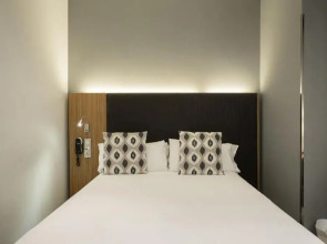 Petit Palace Plaza del Carmen