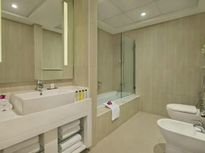 DoubleTree by Hilton Dubai - Jumeirah Beach